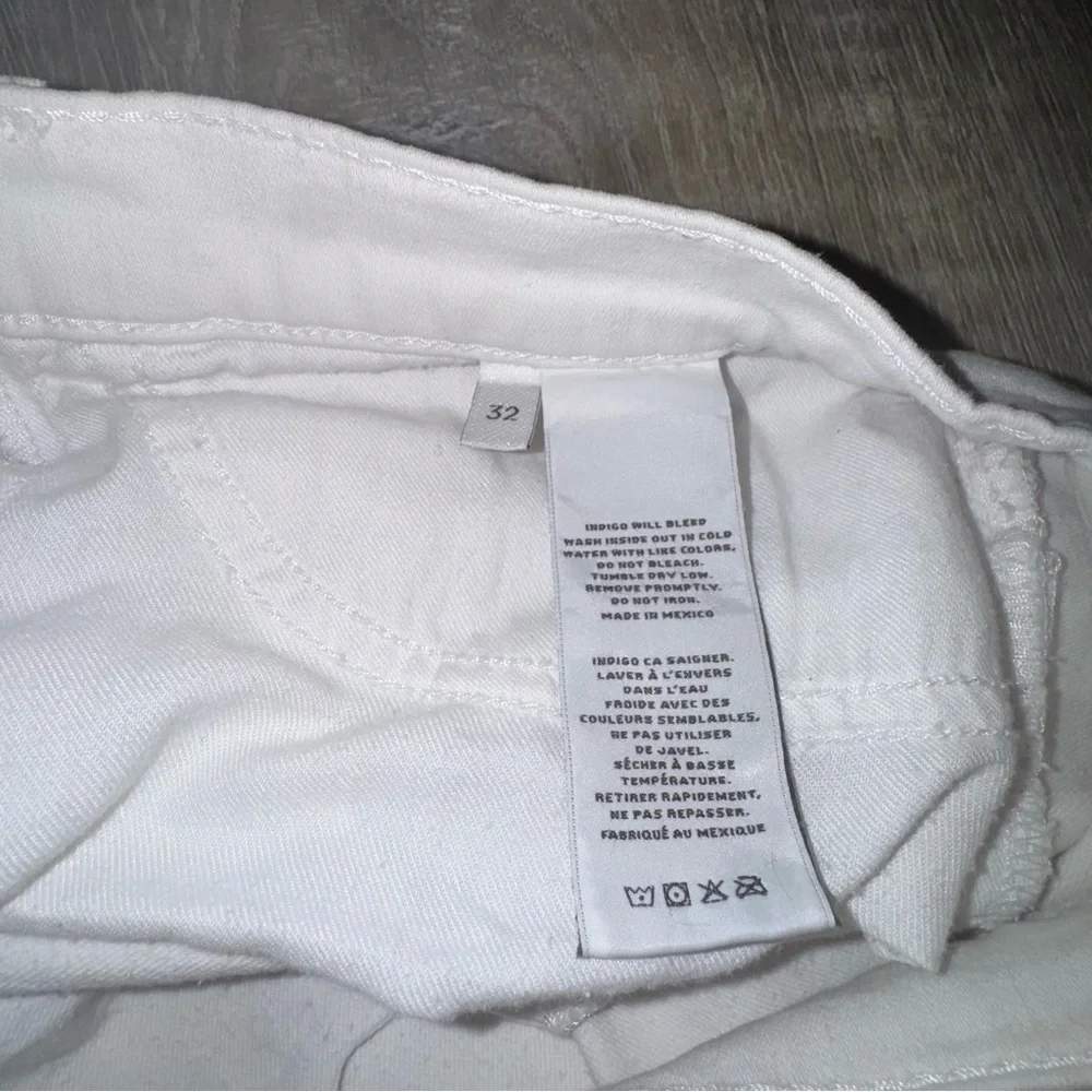 J Brand Lela pencil skirt in destructive white denim distressed 32